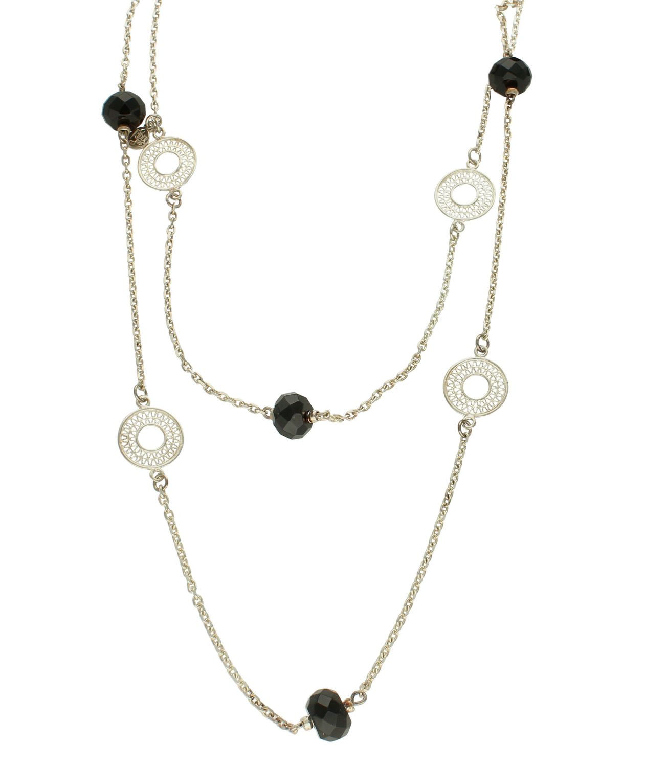 Srebrny naszyjnik z onyksem i ażurowymi kółeczkami N 0846. Niezwykle szykowny naszyjnik celebrytka wykonany z najwyższej jakości srebra to elegancki dodatek do wielu stylizacji.mNaszyjnik wykonany z najwyższej próby srebra z.jpg